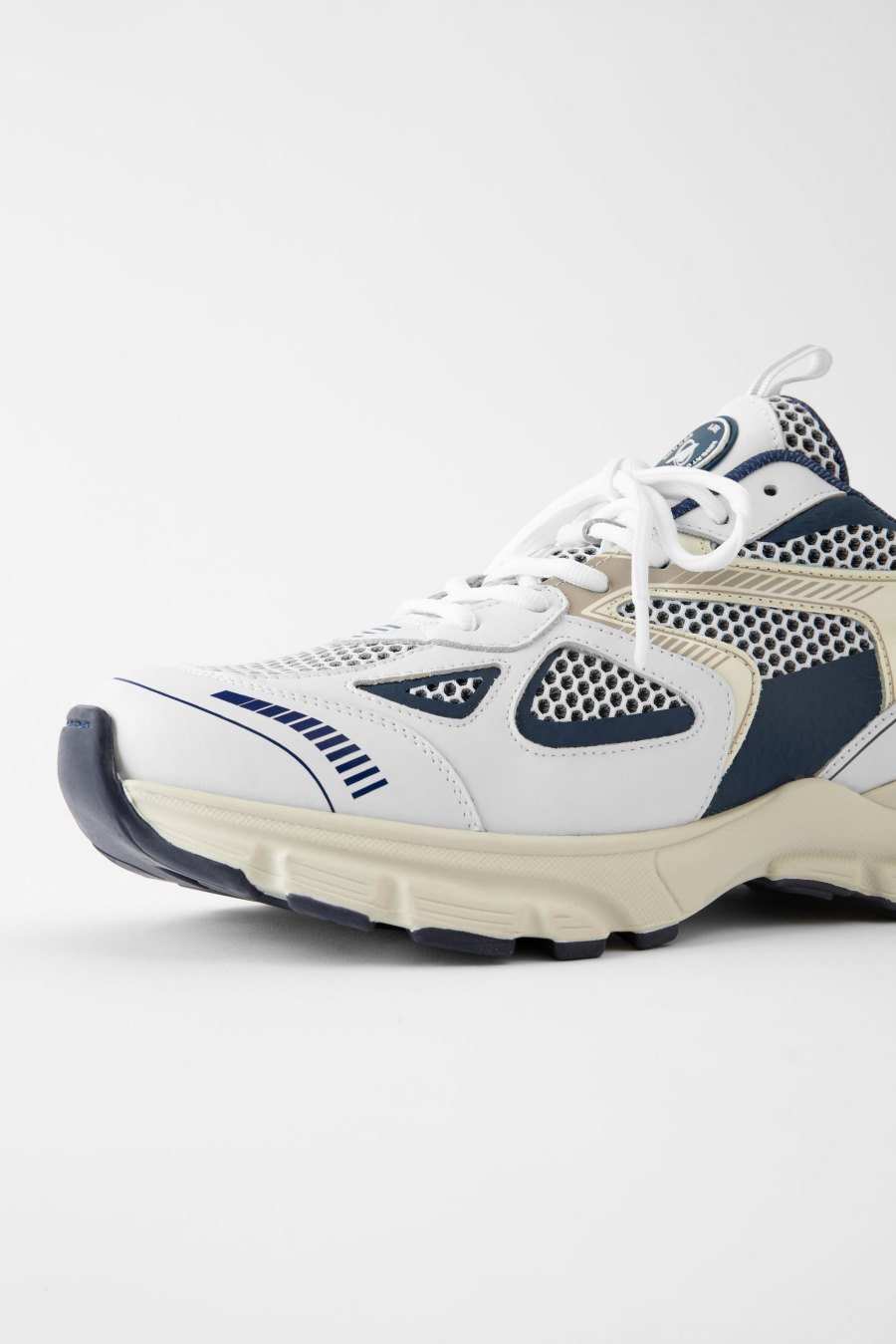 White / Navy Axel Arigato Marathon Runner Men's Sneakers South Africa | ZA7033-02