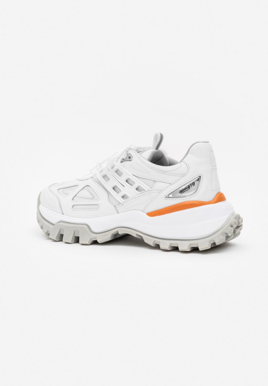 White / Orange Axel Arigato Marathon R-Tic Runner Women's Sneakers South Africa | ZA1502-94